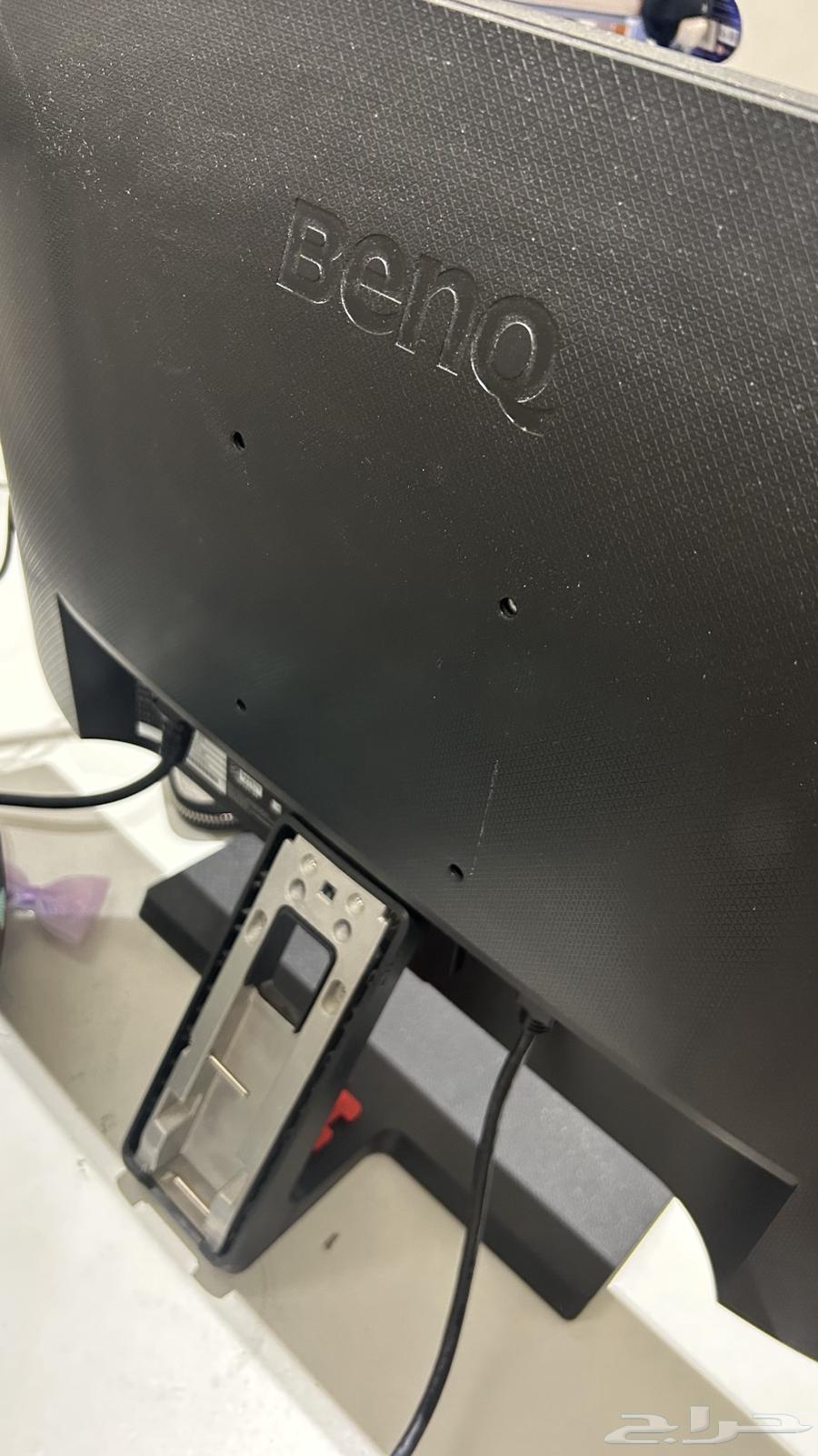 شاشه العاب بلايستيشن ممتازه ونظيفه64623220061698113