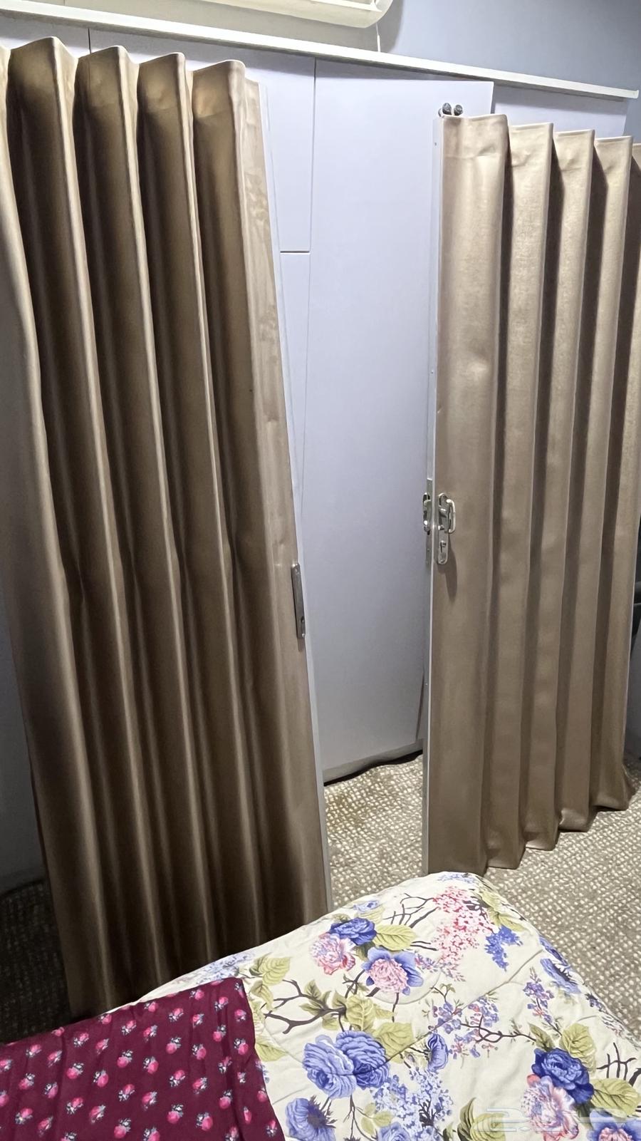 اثاث مستعمل و باب حديد كبير و دولاب و باب سحب64617287922689111