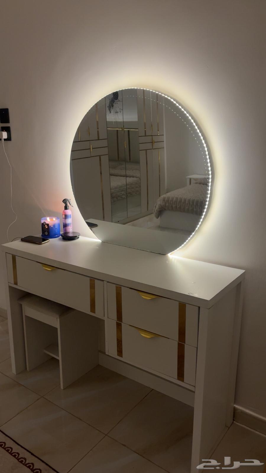 غرفة نوم شبه جديد استخدام 5 شهور64616653435778111