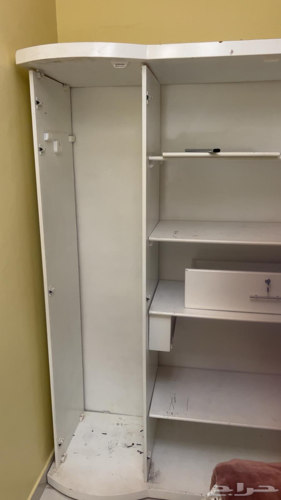 اثاث بيع دولاب64623393383811112