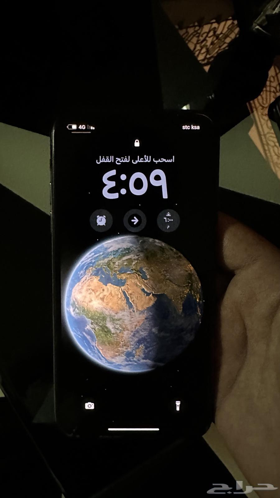 ايفون 11 برو ماكس سعه الذاكره 256 نظيف سومه130064622103781763111