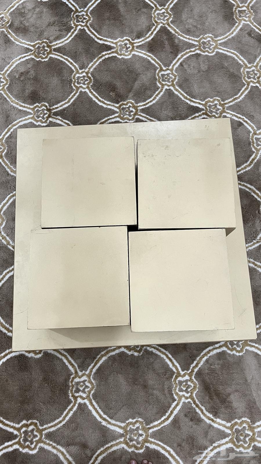 Floor table64616740611201111