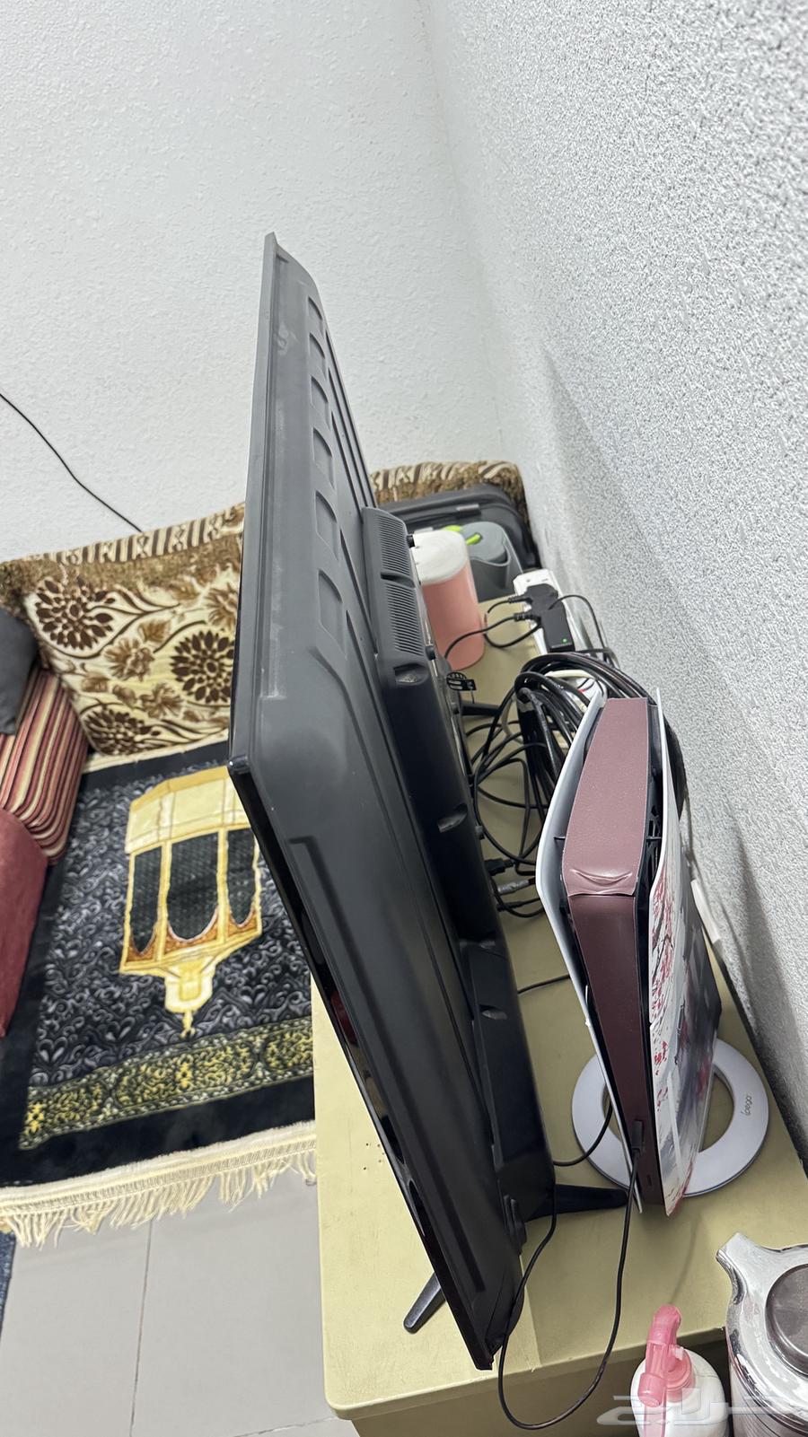 شاشه KMC مستعمله للبيع64618489390851111