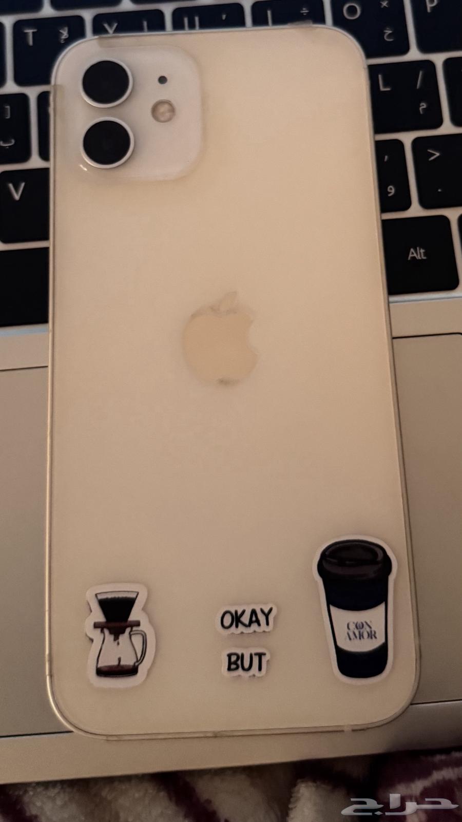 ايفون 12 للبيع نظيف ماقد انفك جديد يوجد مشكله بسيطه بسماعه64618752086659110