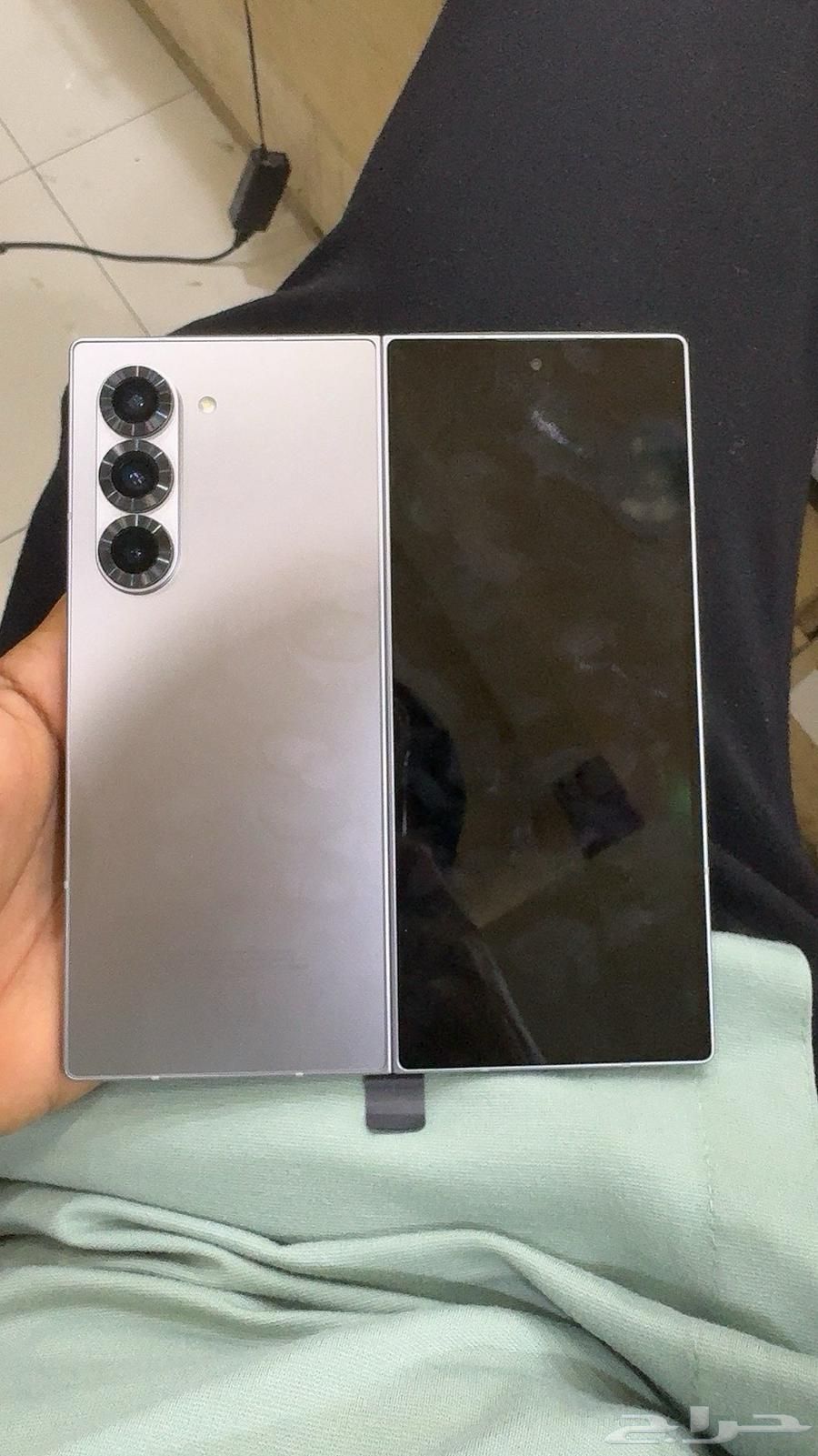 Galaxy Z Fold 6. Memory 256. Price 420064619930221827110