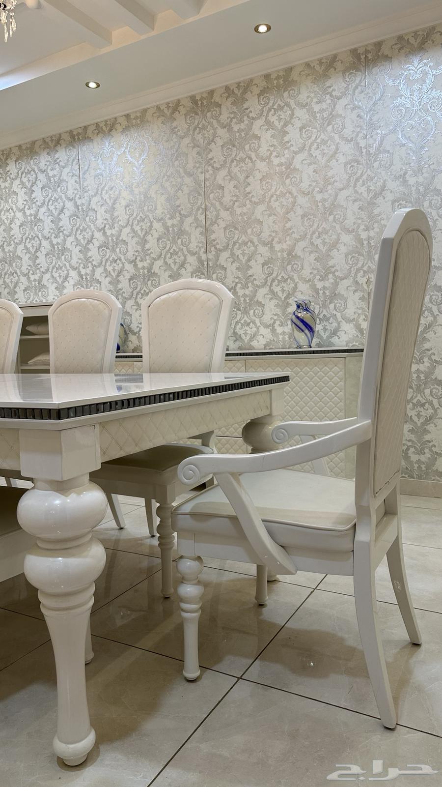 طاولة طعام وبوفيه من هوم سنتر للبيع64618127958273112