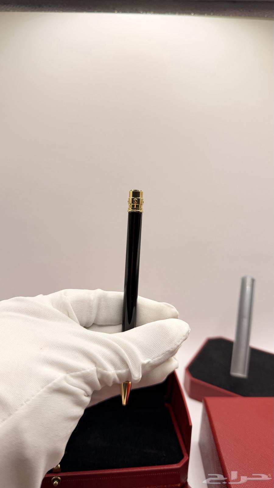 ( تم البيع ) قلم كارتير سانتوس اسود بذهبي64625124280193112