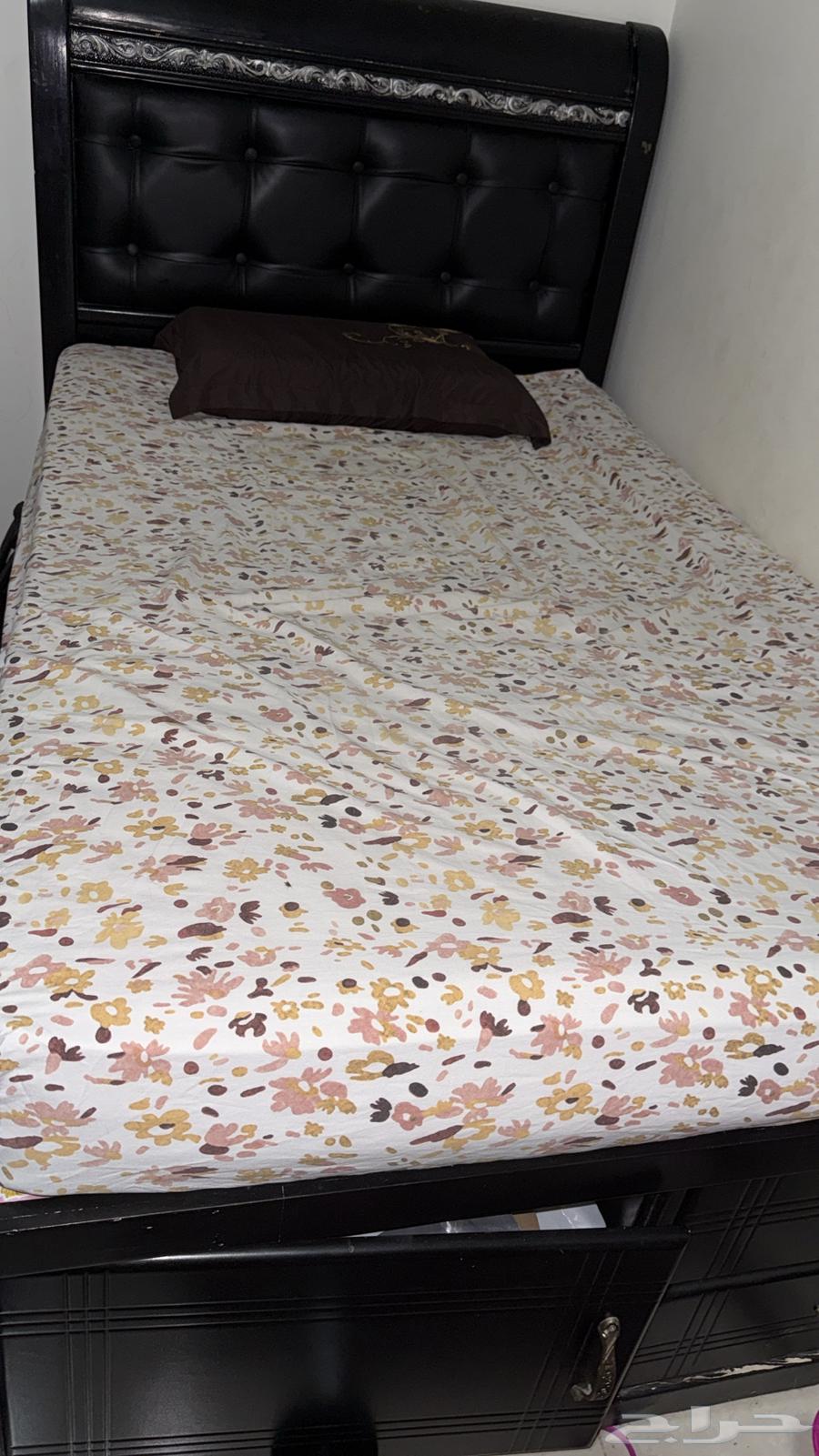 سرير نفر و نص و دولابين للبيع المستعجل64618189834755113