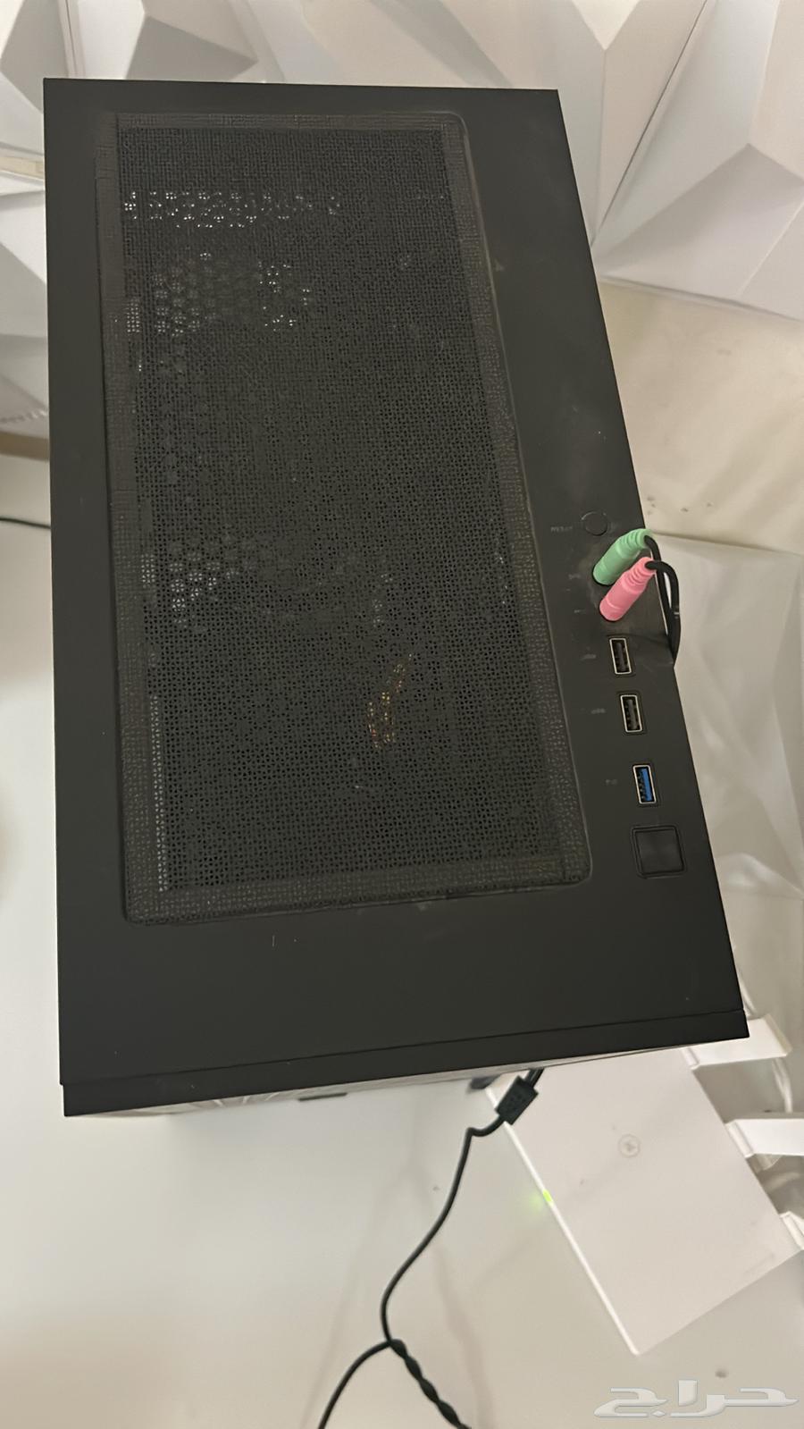 PC with all its accessories64618115491331111