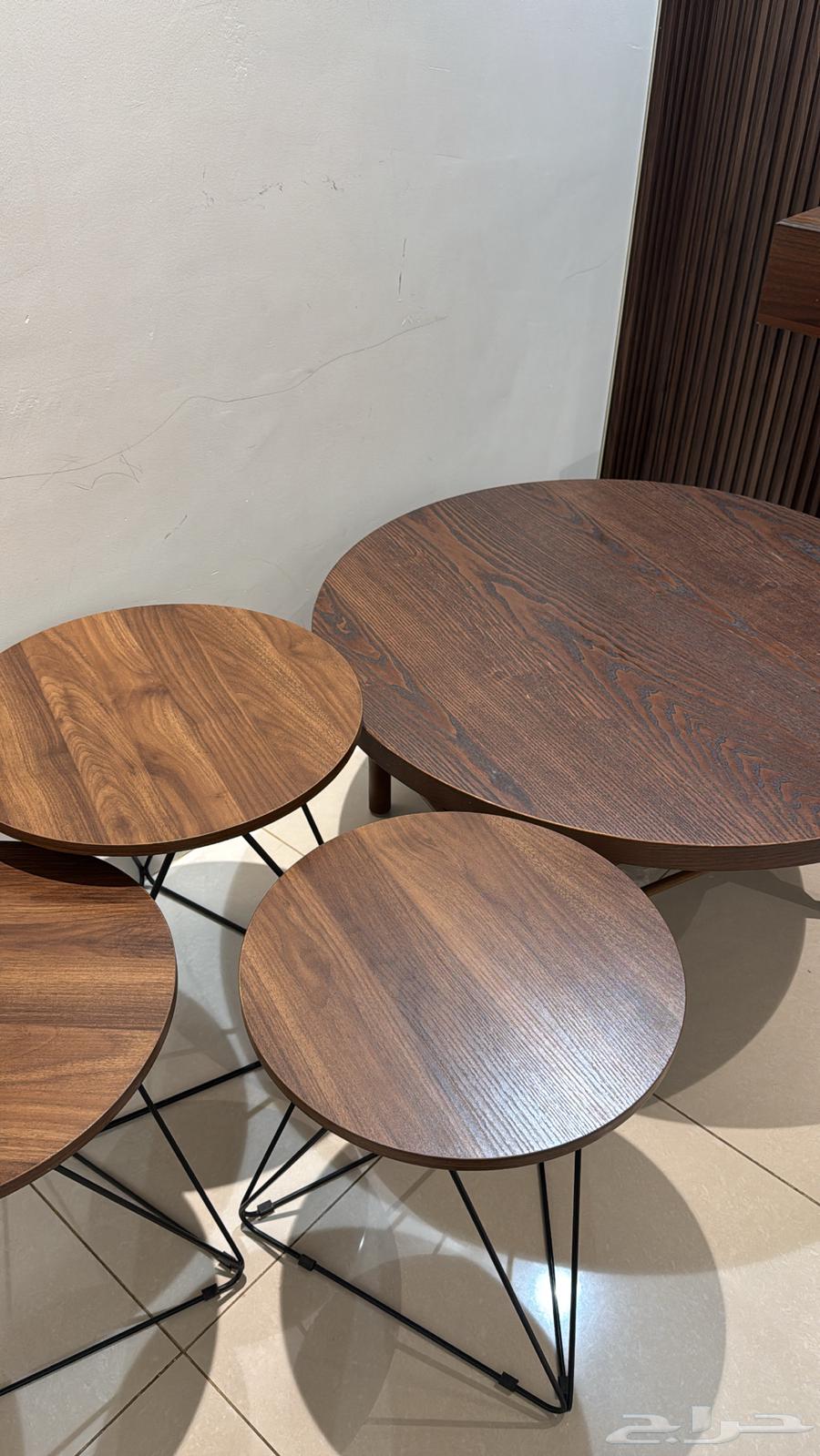 طاولة ايكيا مع 3 خدمه64622874732162112