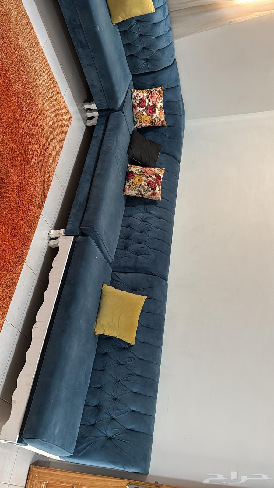 مجلس كنب وستاره وفرشه دولاب صغير64622079080961110