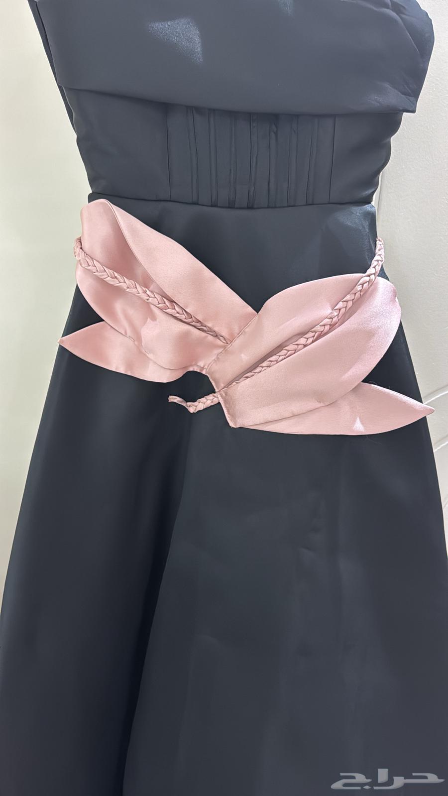 فستان لبسته مره وحده فقط فخم جدا ب20064617876170497114