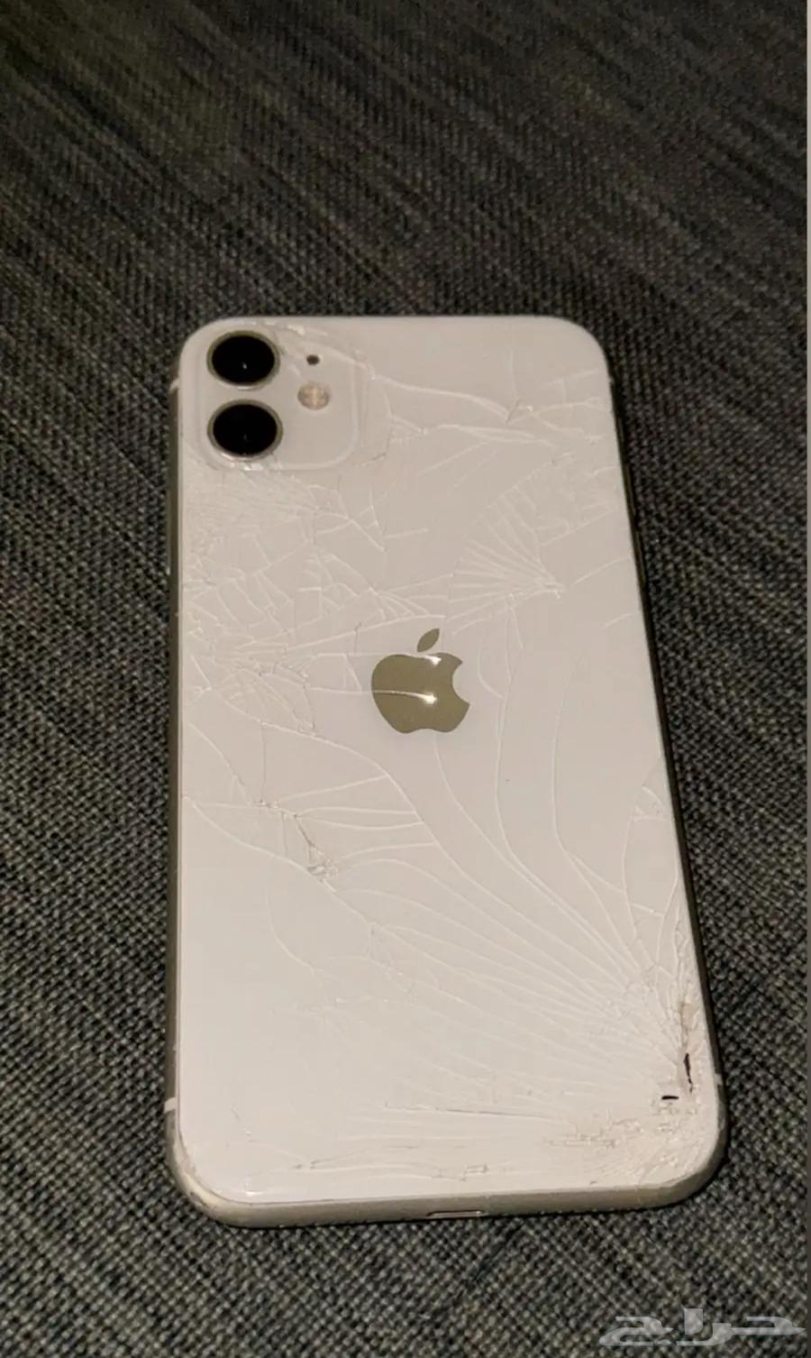 ايفون 11 128 قيقا ابيض64622650684162111