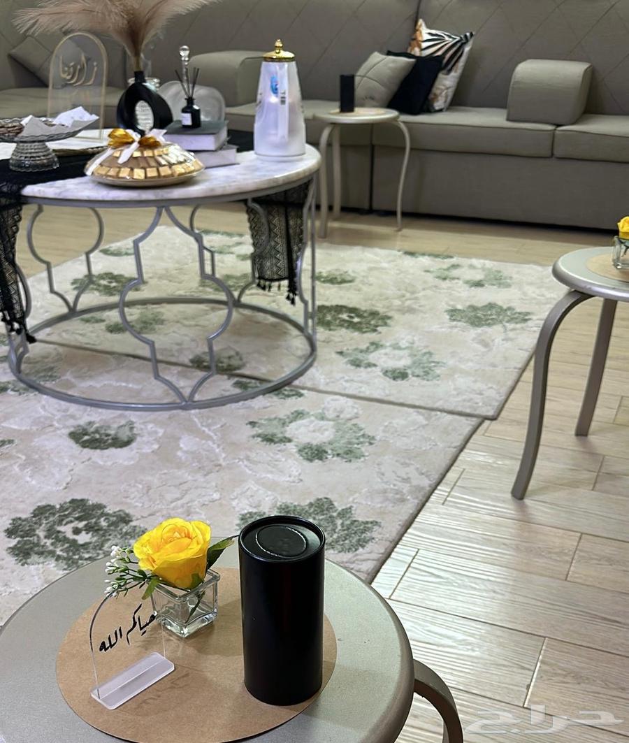 كنب للبيع مع ملحقاته64624511982083114