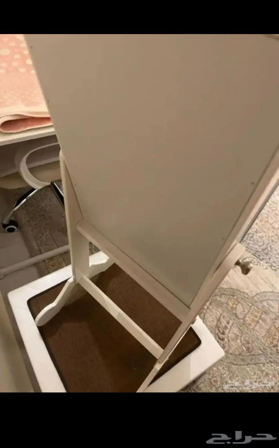 مرايه حجم وسط جميله ونظيفه وجديده مافيها ولا خدشه64620217668225114