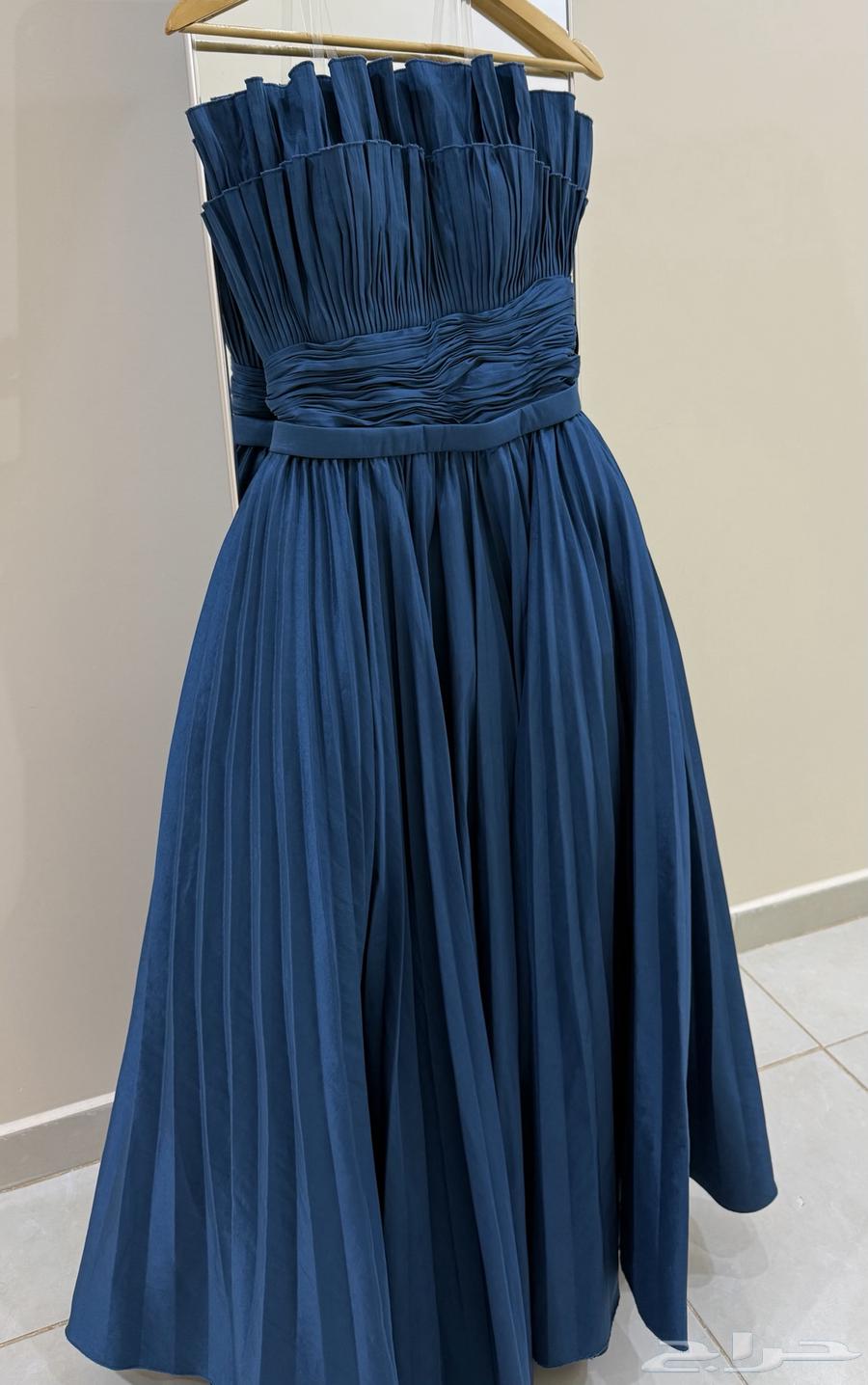 فستان للبيع64618564443395111