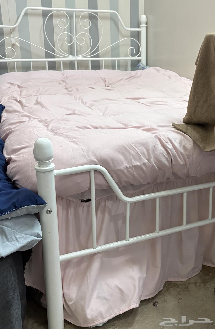 سريرين نفر ونص 45064622862347907111