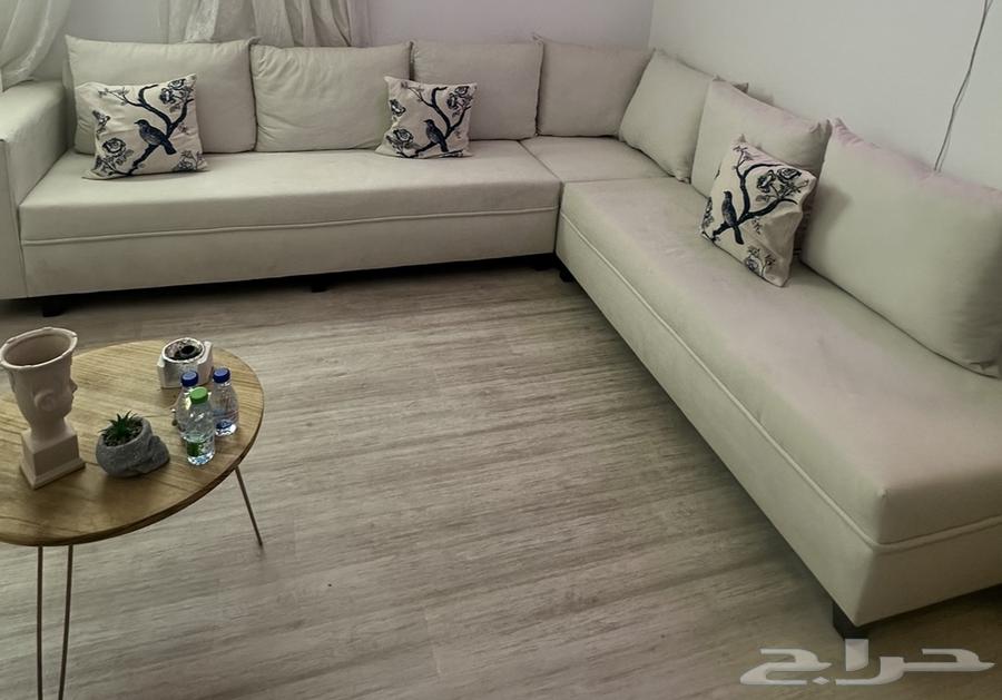 كنب حرف L مع مخدات64617275487874110