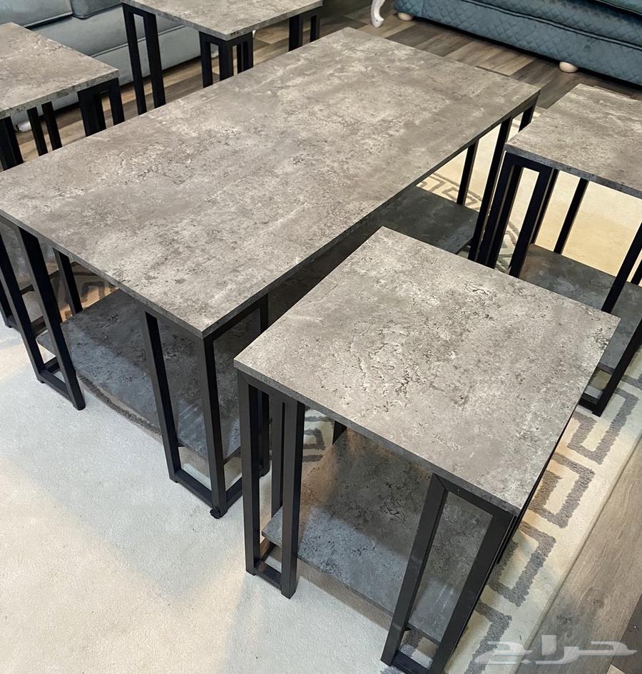 طاولة قهوة مع 4 خدمه جديده64625858344578110