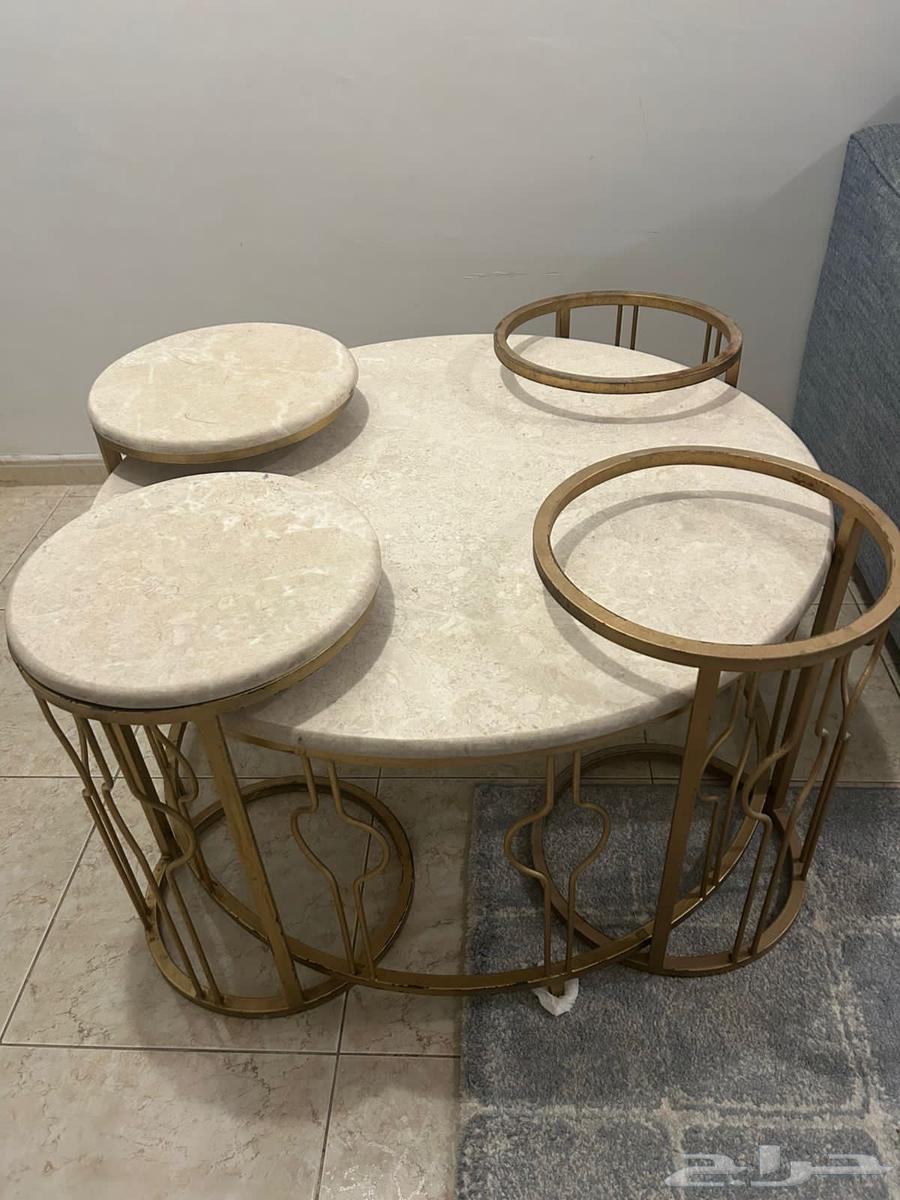 طاوله للبيع64623531065729111