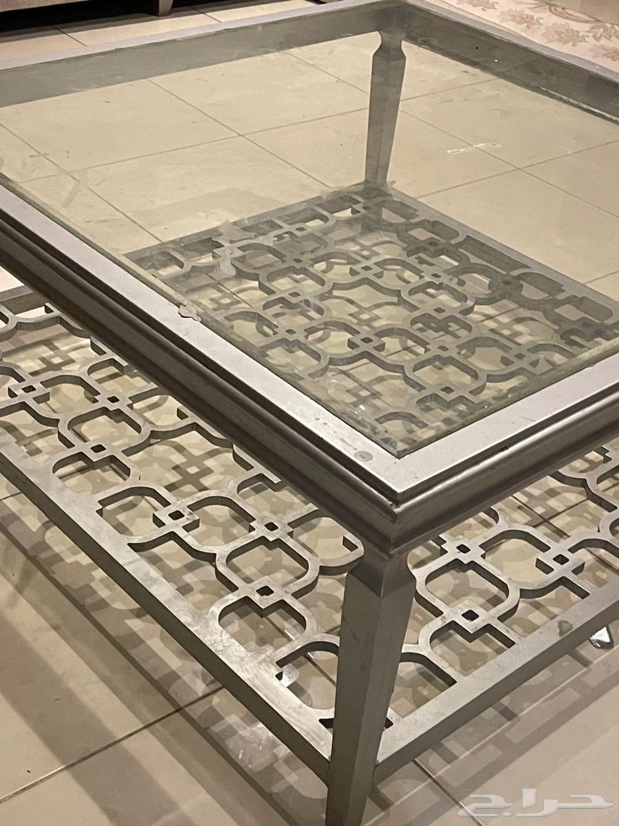 طاولة قهوه للبيع السبب مااحتاجها البيع ب 40064624695496835110