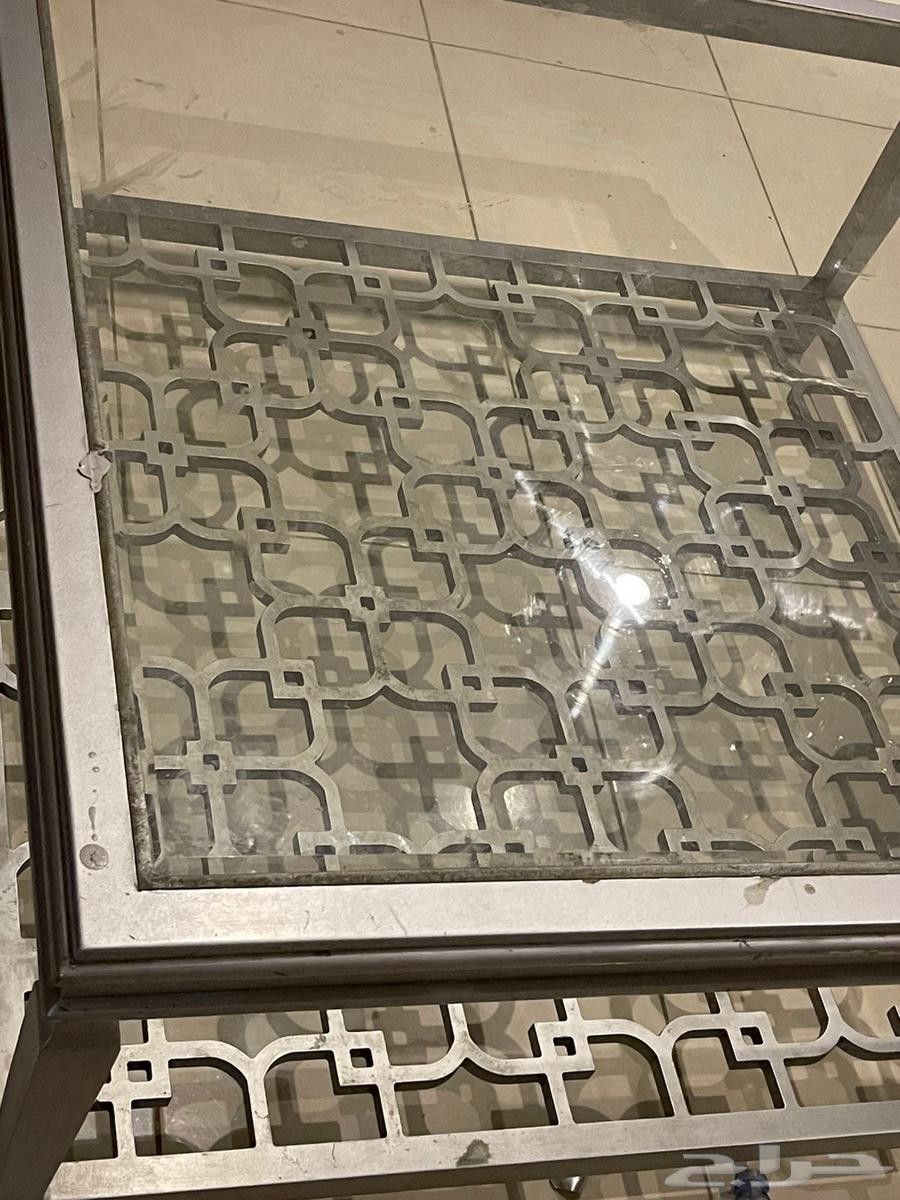 طاولة قهوه للبيع السبب مااحتاجها البيع ب 40064624695496835111