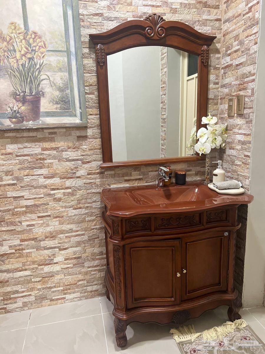 للبيع مغسله شبه جديده وطاولات مجلس فخمه64620955116418110