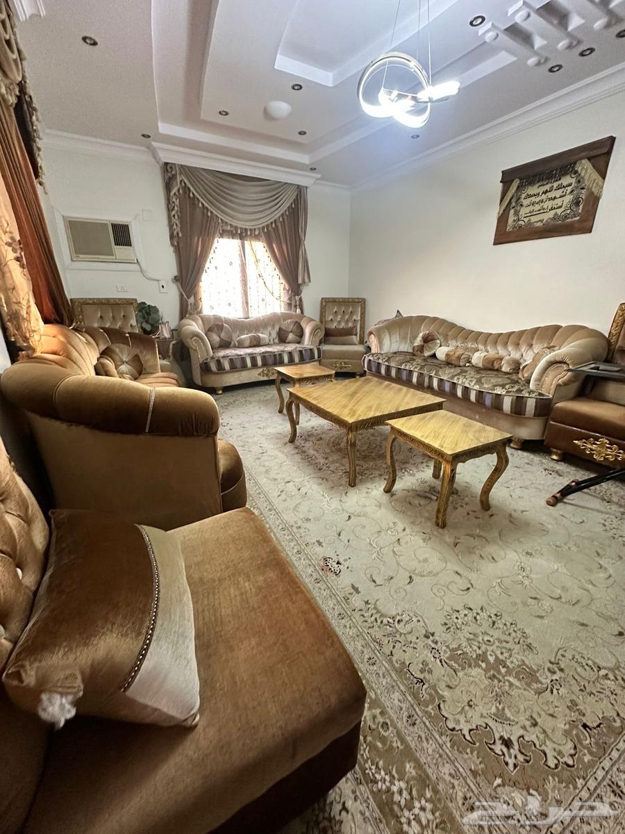 اثاث منزلي كنب و غرفة نوم و طاولة طعام للبيع64621292470147113