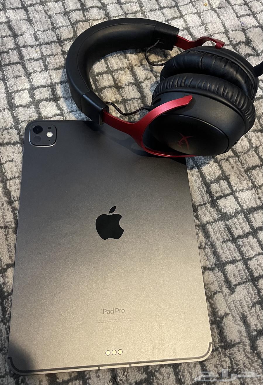 ايباد برو 11 انش معى سماعه هايبر اكس كلاود 364620454890498110