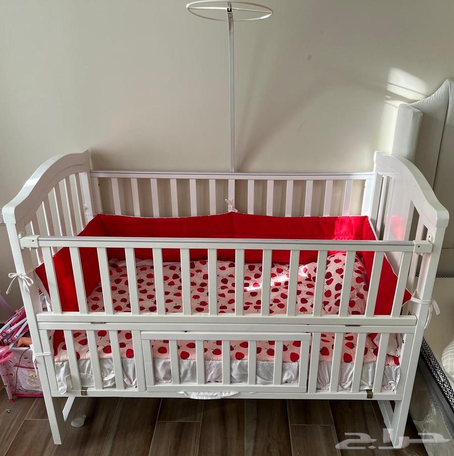 للبيع سرير بيبي64616815372419110