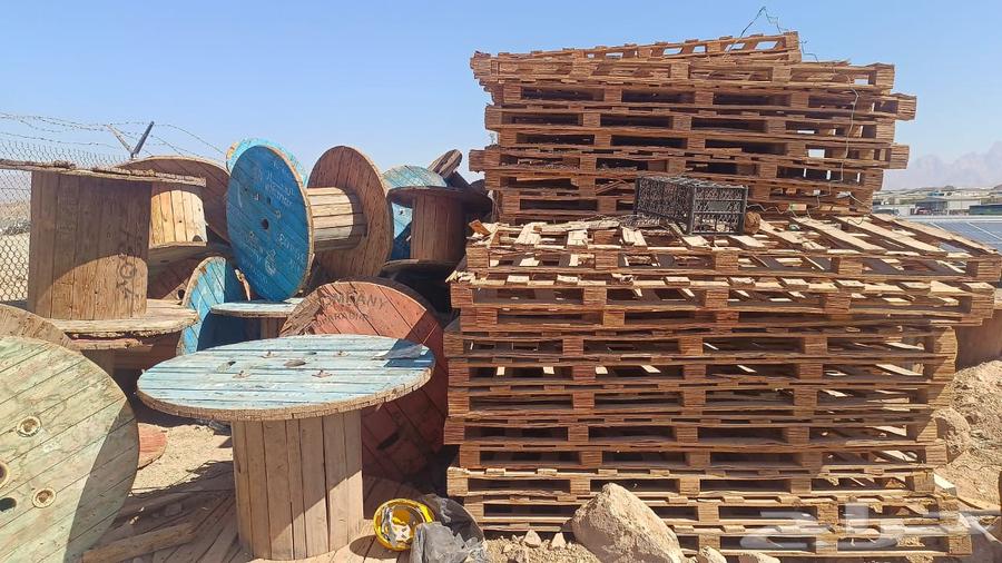 طبليات خشب وكراسي طعام خشب للبيع64625173032450111