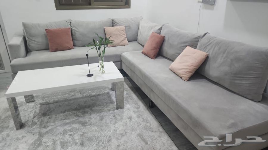 للبيع كنب وطاولات64616566686849110