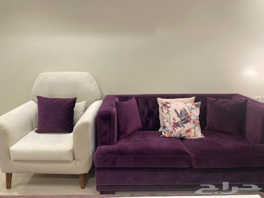 Sofa for 9 people, nearly new, with coffee table and rug for sale64624193163010114