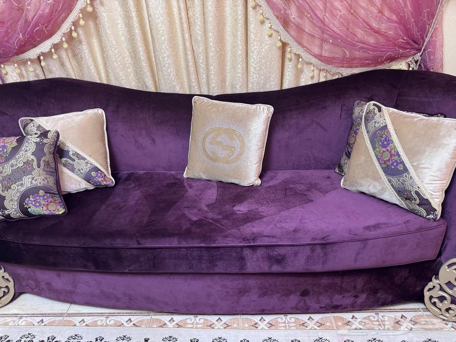 New book, lightly used, for sale; asking price is 2700; we ask Allah for increase.64625014217347111