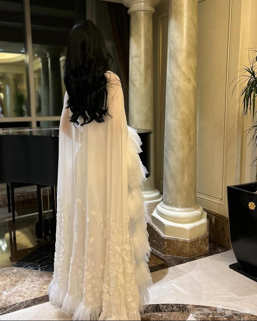 Dress designed by a Kuwaiti designer, worn once, not currently needed64625895431553112