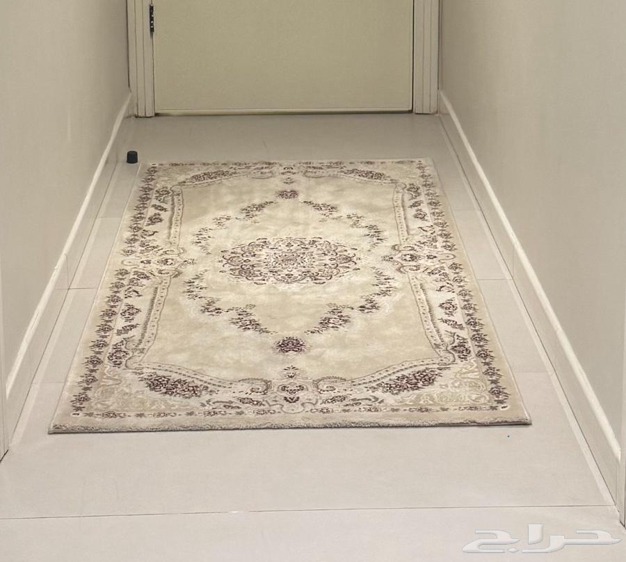 طاولة و فرشتين ولمبات جديده64616628698498112