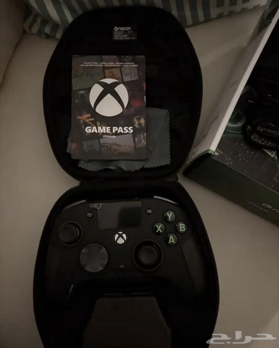 Brand-New Xbox Controller with全新 Xbox Game Pass64617490489475112