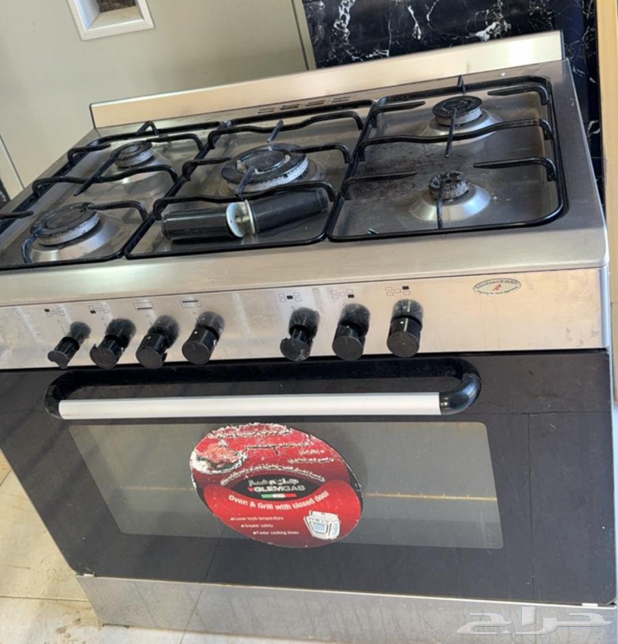 اثنين مكيفات وواحد فرن 1500ريال وبأستراليا معاي إلا الجاد64616877576194110