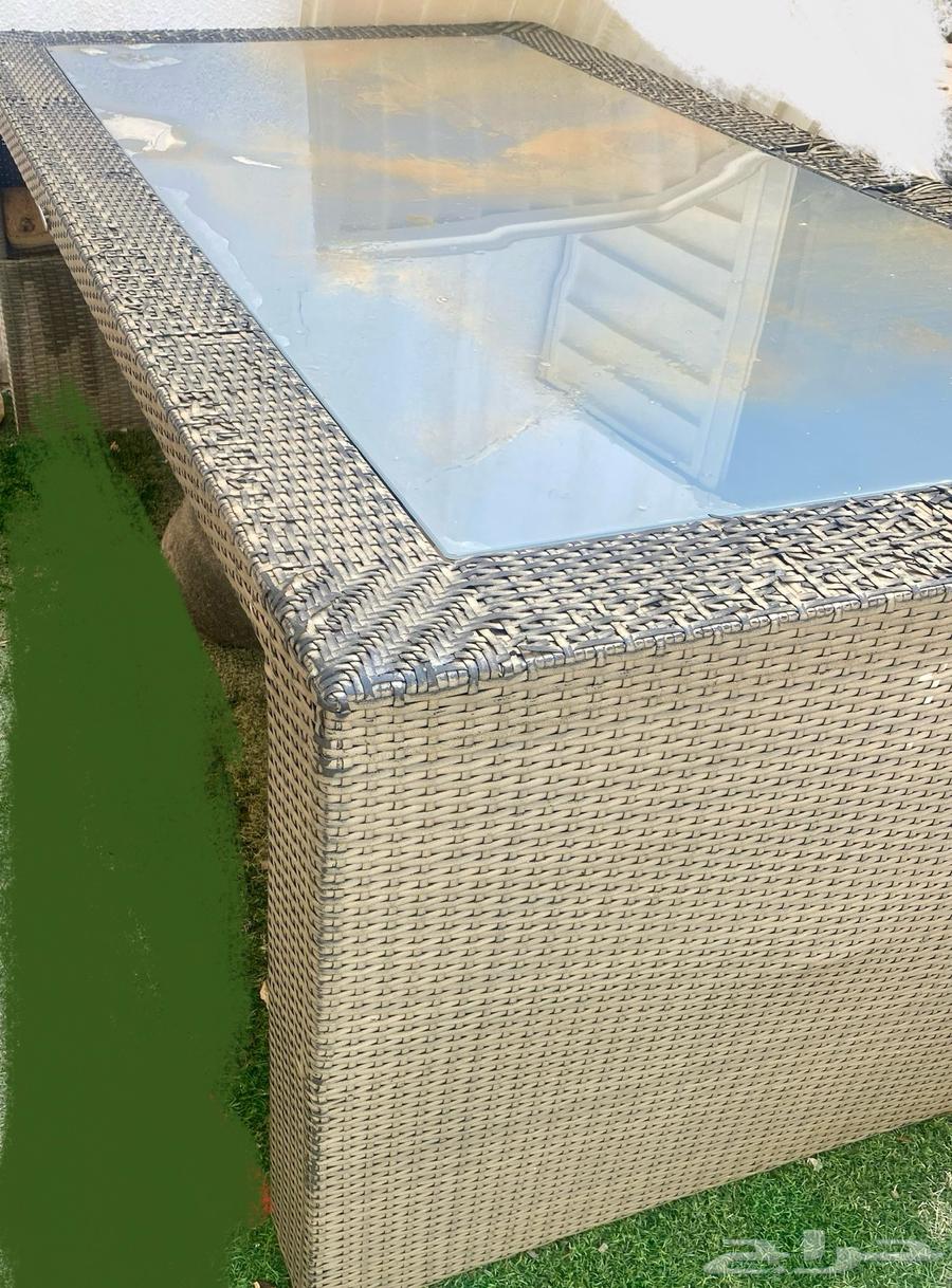 للبيع طاولة خارجية من ساكو64620230130689110