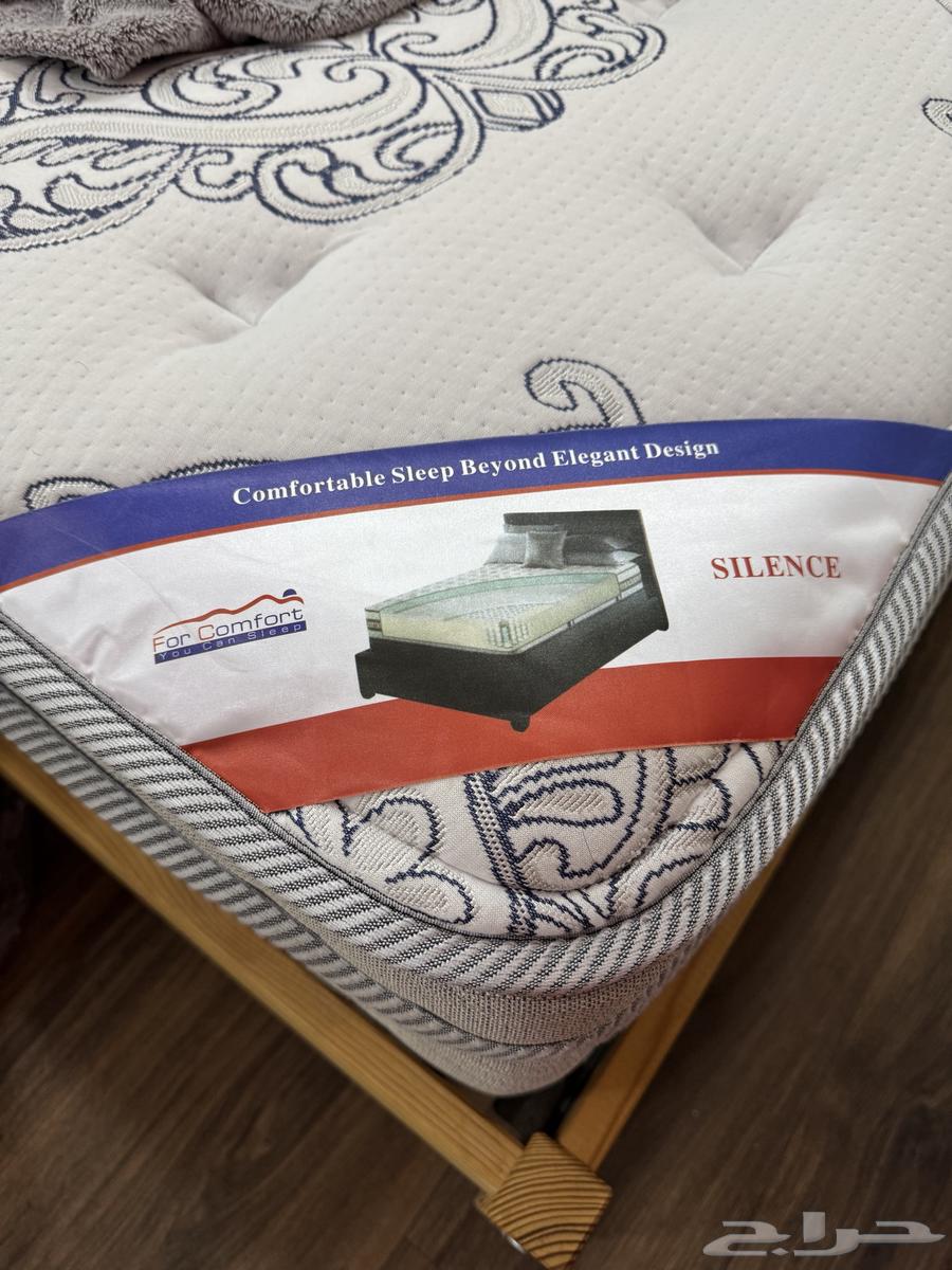 سرير خشب معى مرتبه شبه جديد الموقع الخبر غرفه نوم64620167323779112