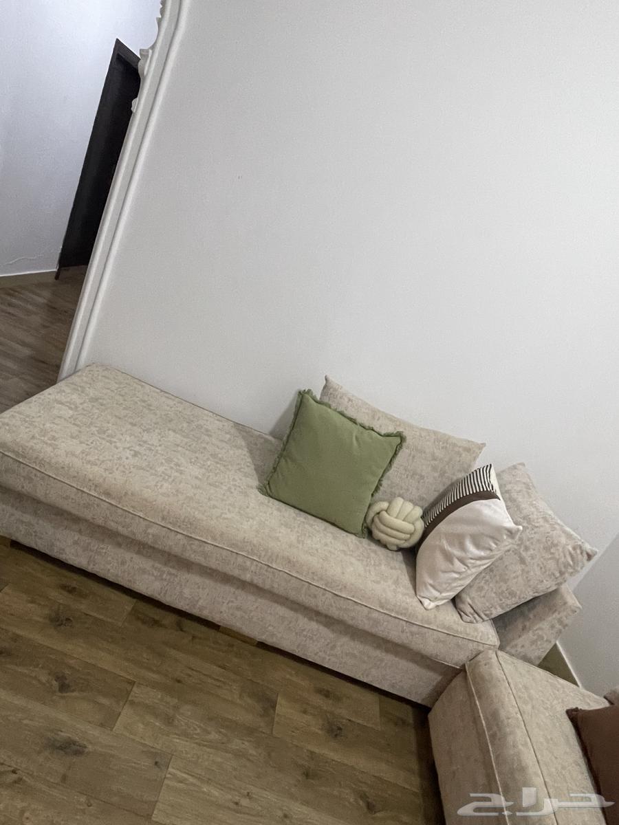 Sofa for sale – clean, excellent quality, in high demand, priced at 1400, negotiable64622029339393112