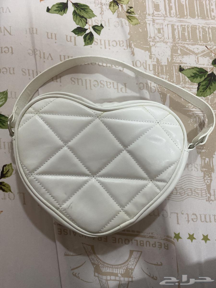 شنطة بيضاء على شكل قلب جديده من تركيا64625773123202110