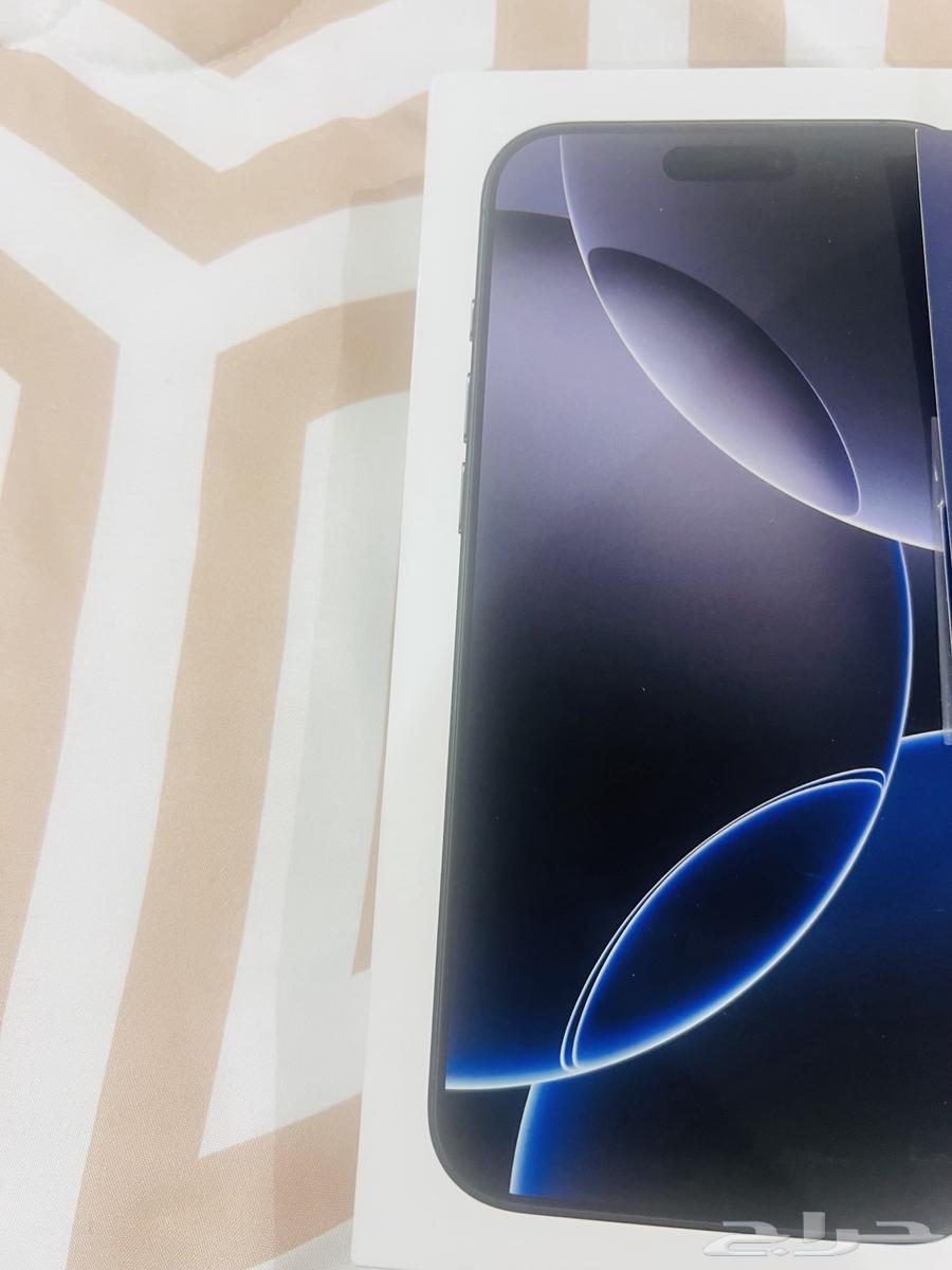 iPhone 16 Pro Max with 1 TB Storage64624315311875111