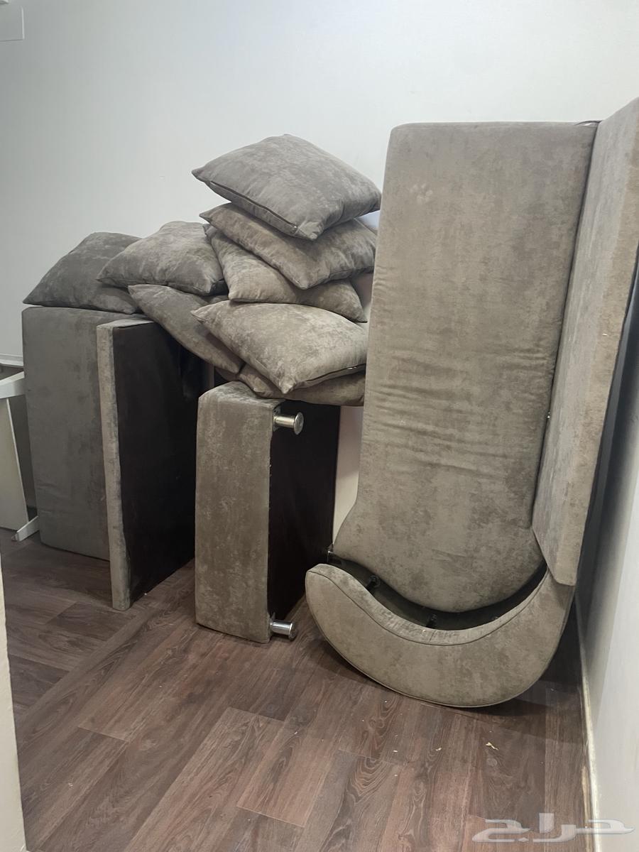 كنب زاويه تقريبا 2في264623640145539110