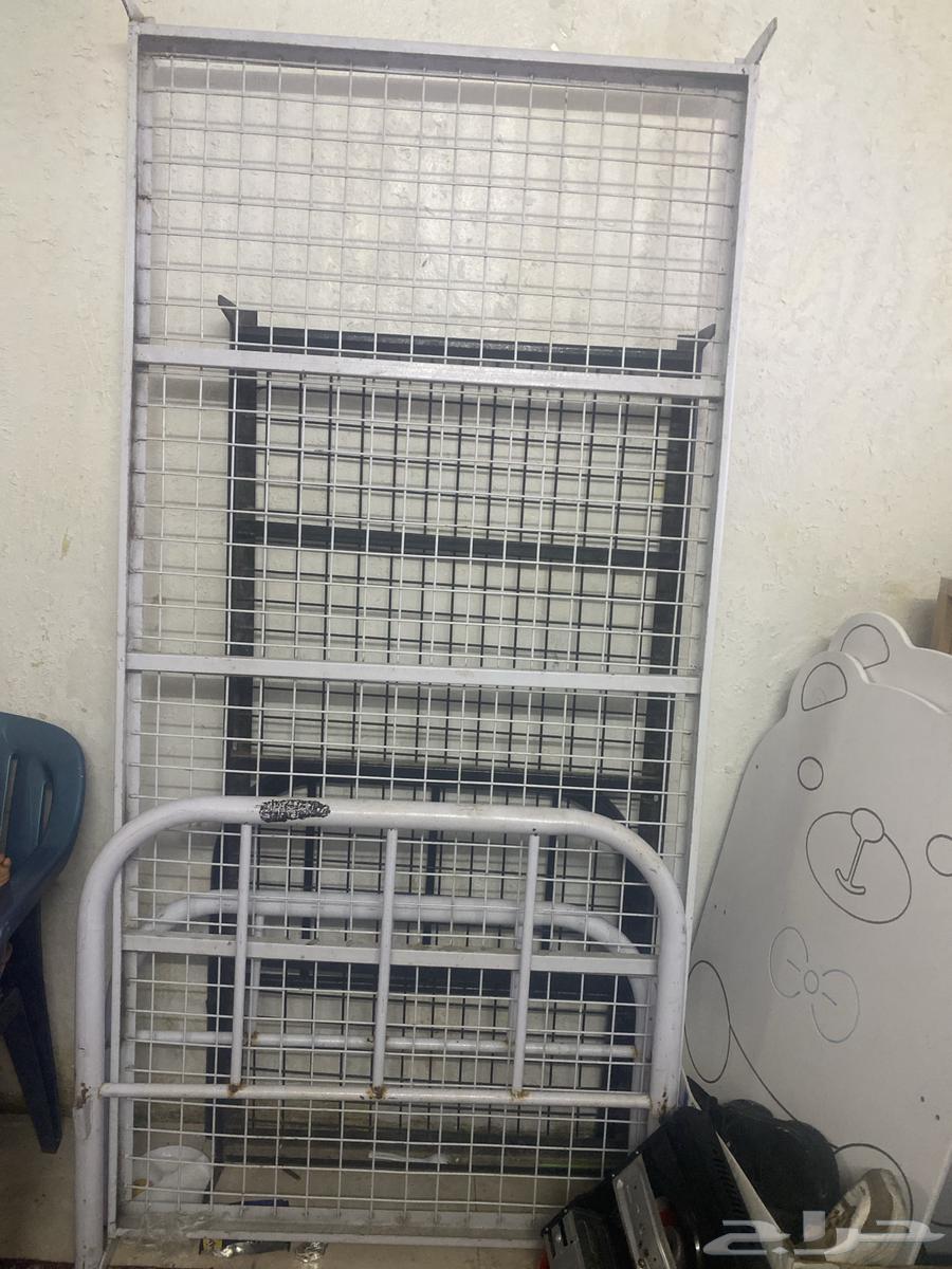 اسره بو نفر نوع الاصلي الثقيل يوجد اربع اسره اببض64617601958274111