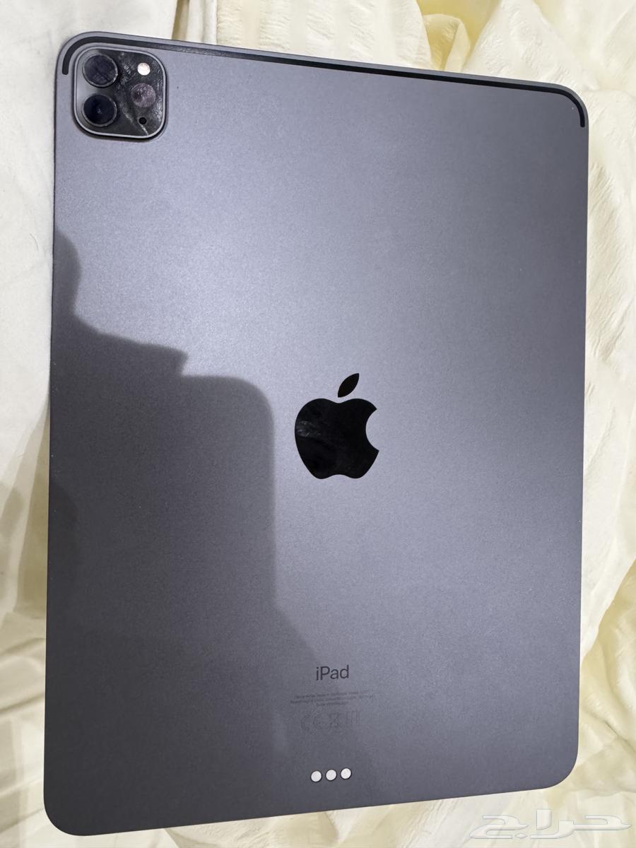 ايباد برو 2022 مساحة التخزين12864617376619394113