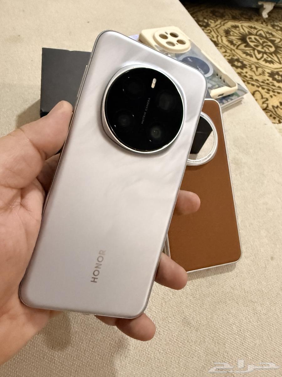 هونر ماجيك 7 برو مساحة 512 اللون الفضي مع ساعة وايربودز هونر64616566709378112