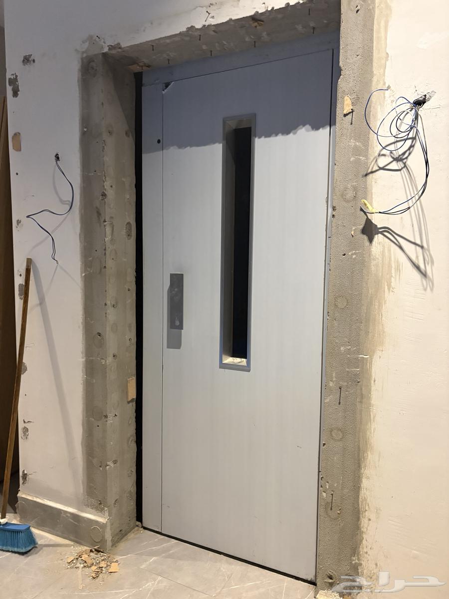 باب مصعد64623814155394112