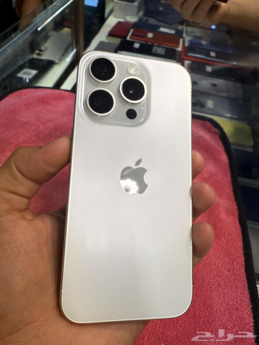 آيفون 15 برو 256 قيقاء بطارية 88 مع سلك شاحنه نضيف64624278597249111