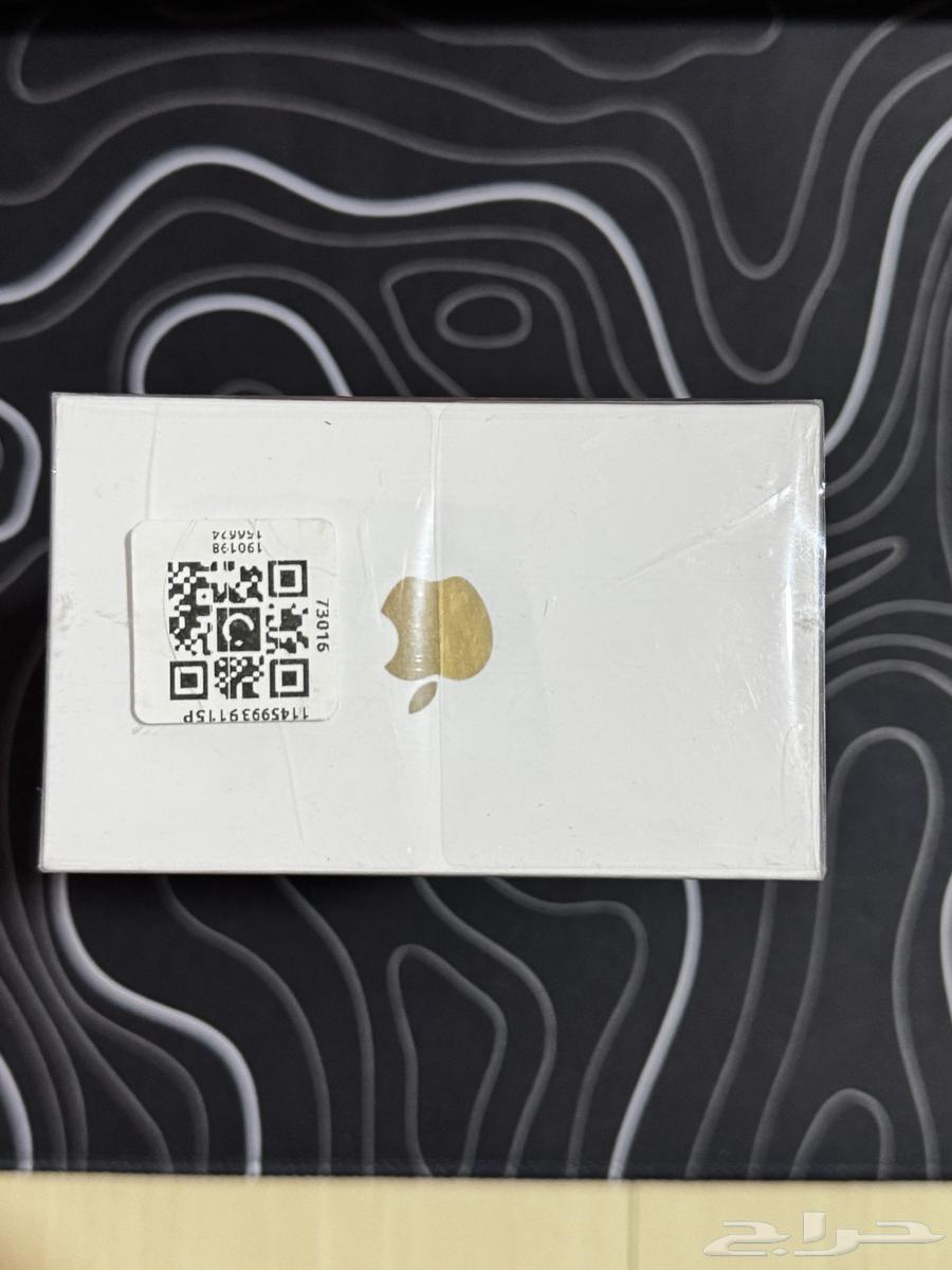 ايفون 7 بلس جديد بالكرتون64621204918401114
